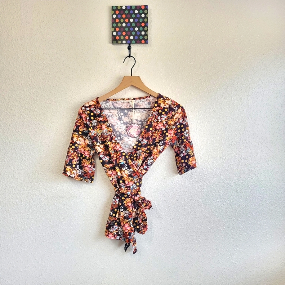 Odd Molly Flower Wrap Top Sz 1